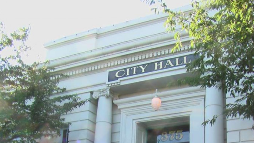 hollister city hall sized