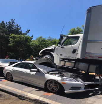 Six Cars Hit By Penske Truck On Holman Highway Wednesday Kion546