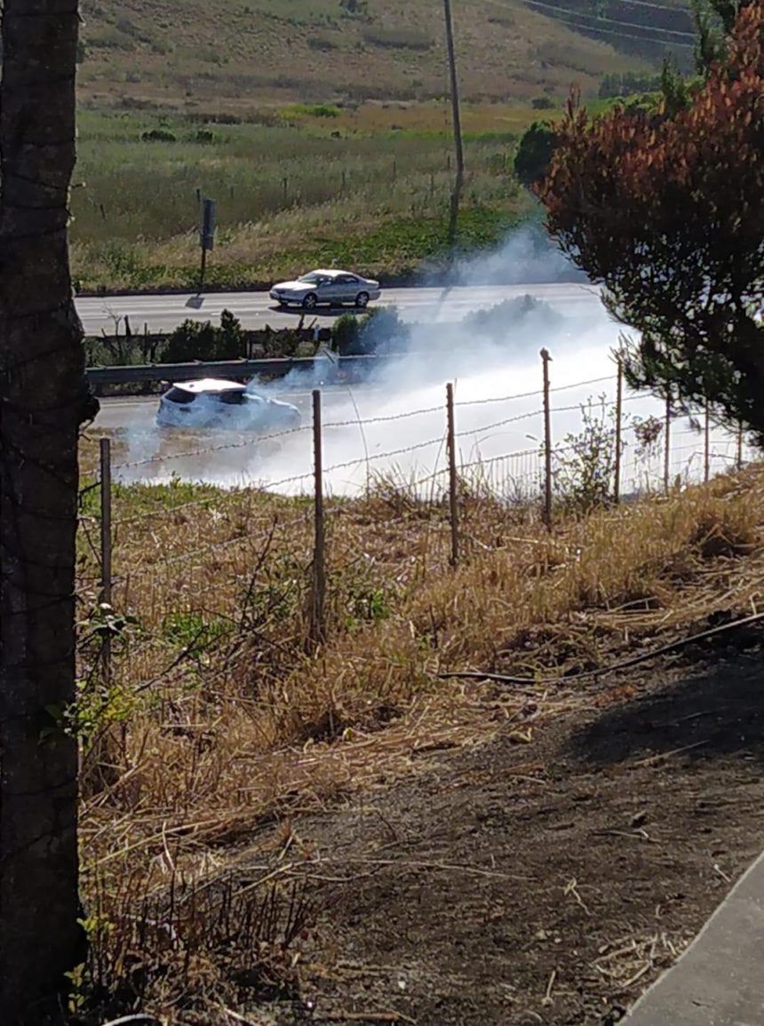 Watsonville firefighters respond to brush fire near Highway 1