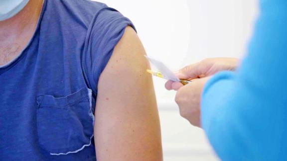 210129163806-coronavirus-pandemic-vaccine-protection-variant-johnson-jones-dnt-lead-vpx-00000130-live-video-5