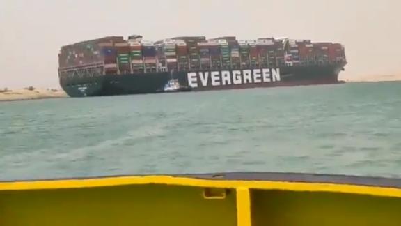 210324085946-video-thumbnail-suez-canal-container-live-video-4