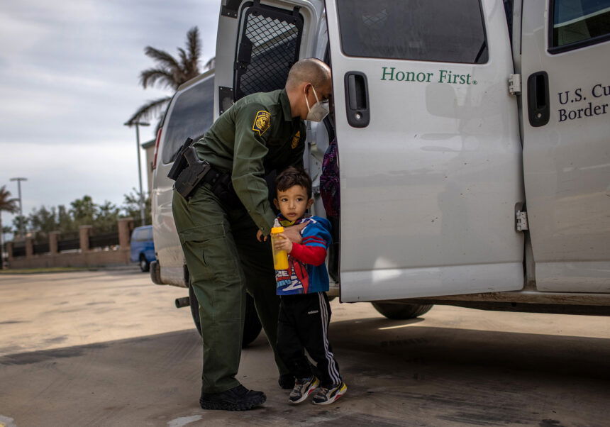 Record number of migrant kids in custody