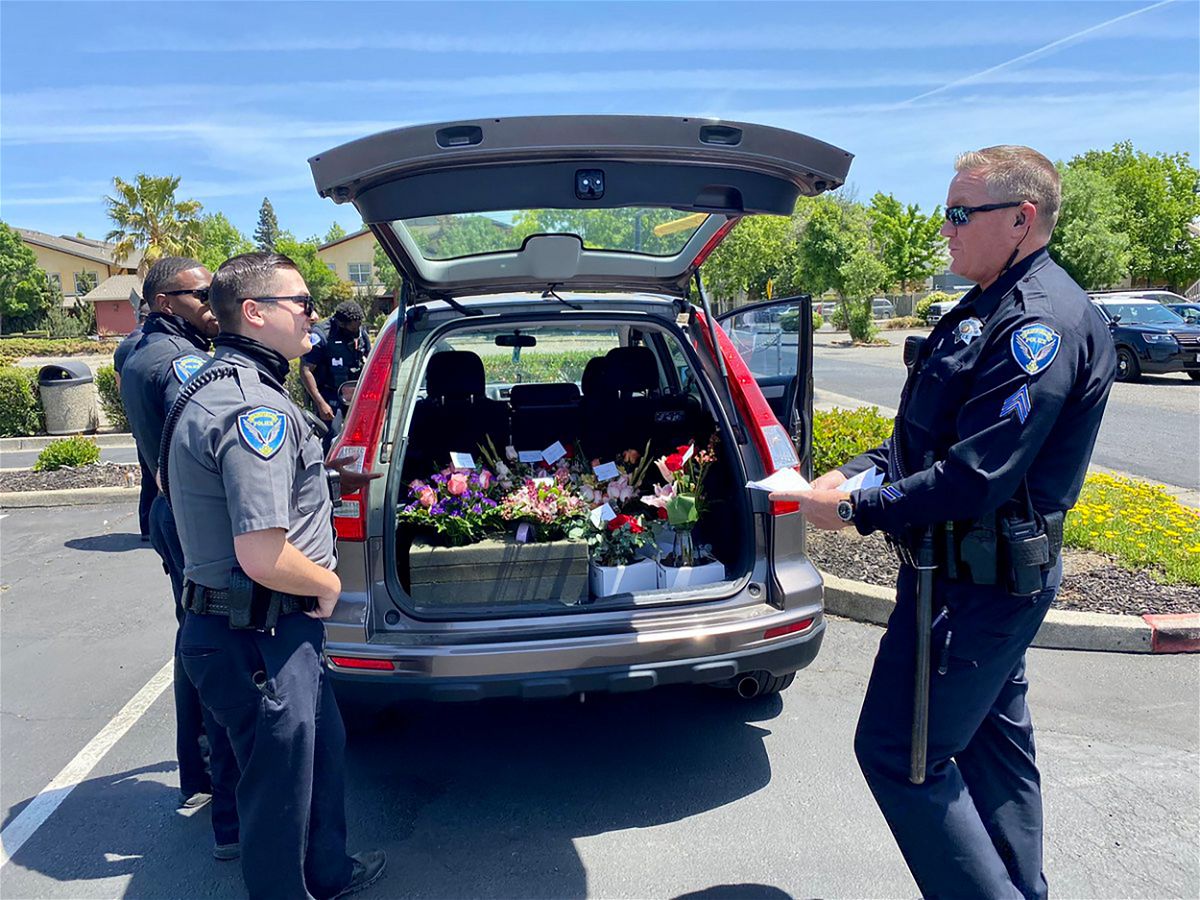 Fairfield, California, police officers delivered flowers on Mother's Day after arresting the delivery driver for driving under the influence.