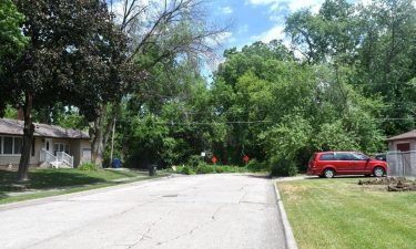 A subdivision being proposed and split between Davenport and Bettendorf Iowa has residents of both cities unhappy.