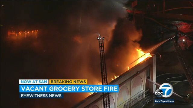 <i>KABC</i><br/>A massive fire erupted early Thursday morning at a structure that formerly housed a supermarket in Sun Valley