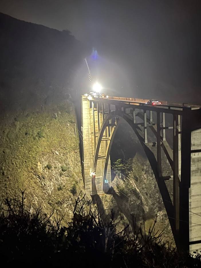 Maintenance crews at work on the arches below Bixby Bridge. Photo date: 7/20/2021.