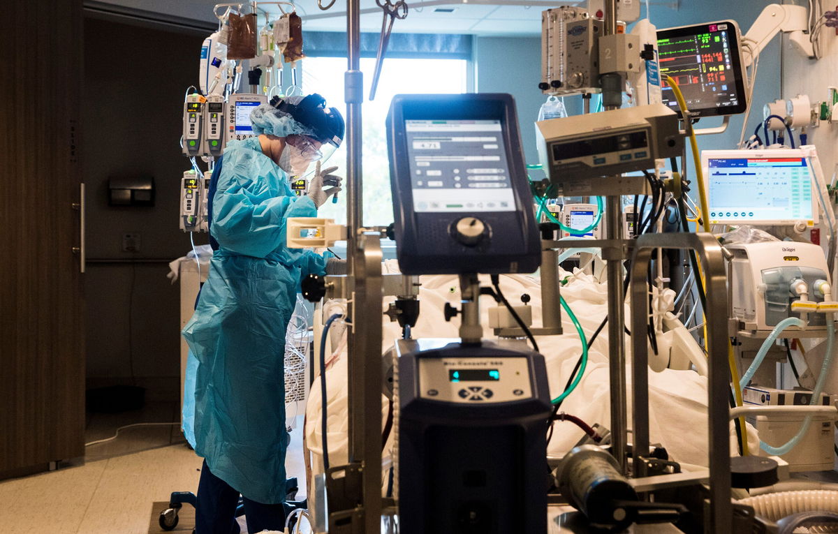 <i>Andrew West/The News-Press/USA Today Network</i><br/>The US remains among nations with the highest rate of new Covid-19 cases