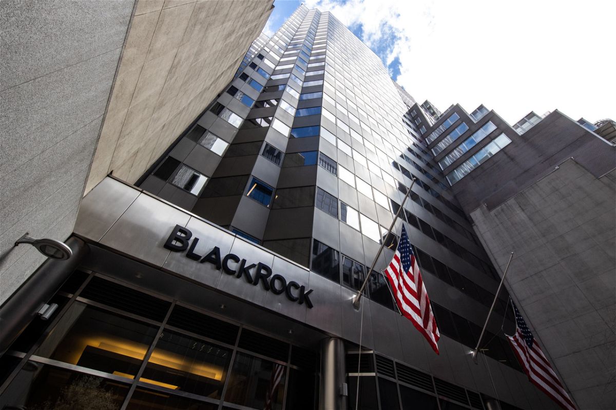 <i>Jeenah Moon/Bloomberg/Getty Images</i><br/>BlackRock's new investment fund in China has attracted $1 billion from Chinese investors in its first week. Pictured is the BlackRock Inc. headquarters in New York on April 13.