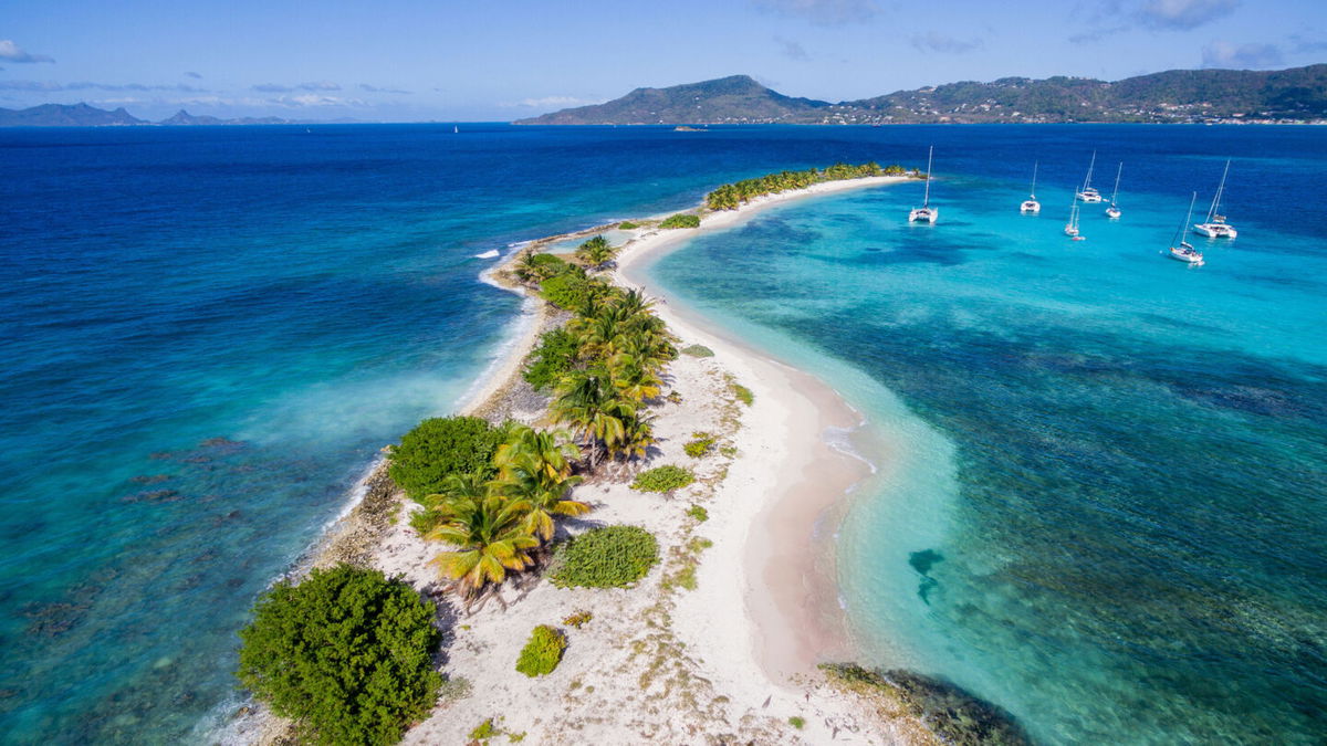 <i>michaela urban/EyeEm/Adobe Stock Photo</i><br/>Aerial View Of Sandy Island