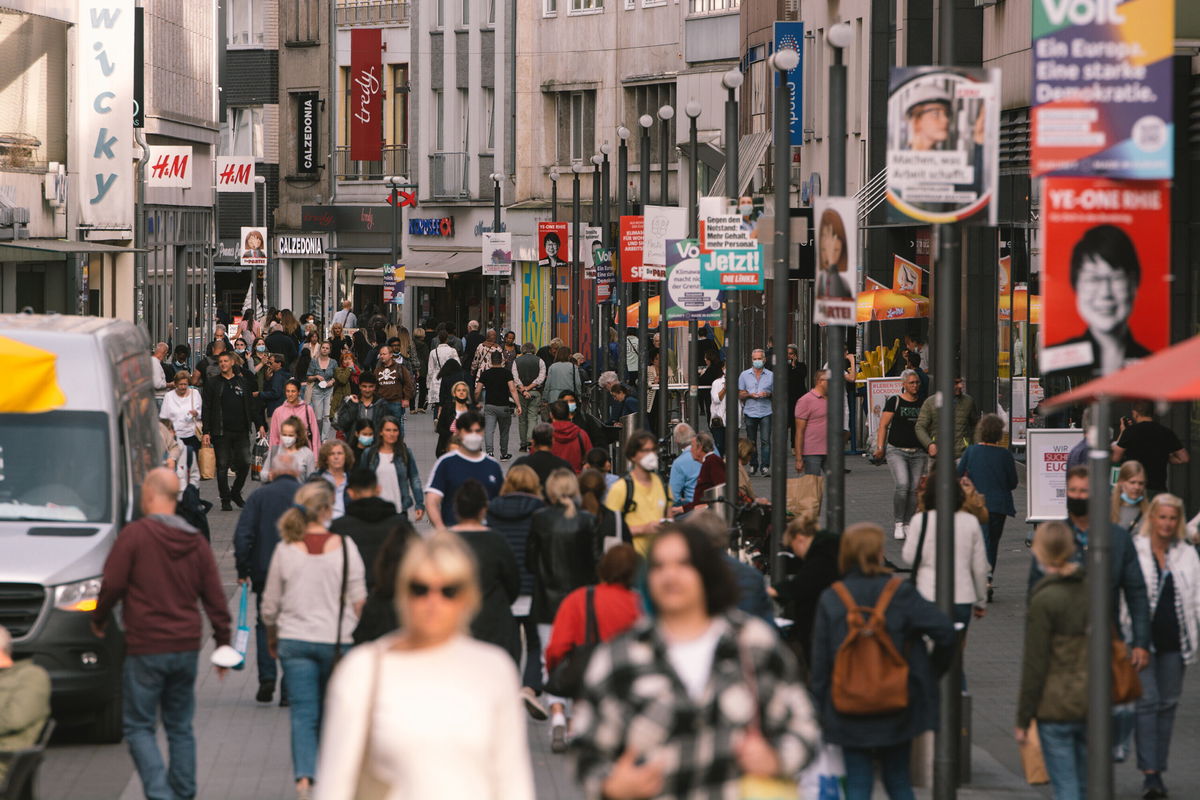 <i>Ying Tang/NurPhoto/Getty Images</i><br/>General view of shopping area in the city center of Aachen