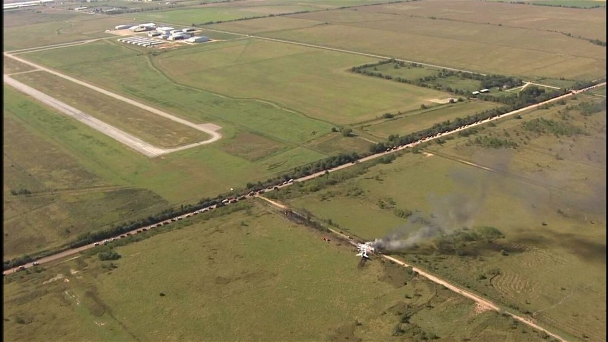 <i>KTRK</i><br/>A plane crashed near the Houston Executive Airport on Tuesday morning.