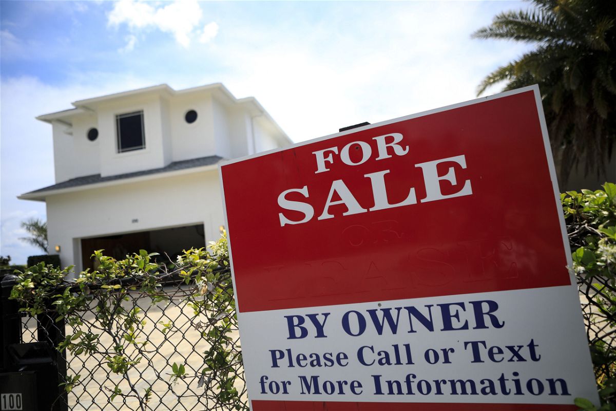 <i>Marco Bello/Bloomberg/Getty Images</i><br/>If you're thinking of buying a home or refinancing one