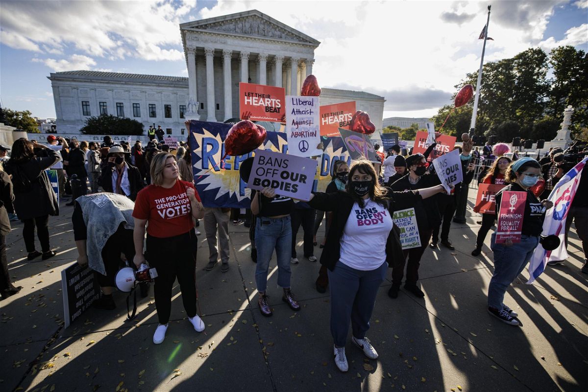 <i>Samuel Corum/Bloomberg/Getty Images</i><br/>Women in Texas who have been blocked from exercising their constitutional right to obtain an abortion for almost three months had reason to expect Monday that the Supreme Court was poised to rule on challenges to the state restrictions.