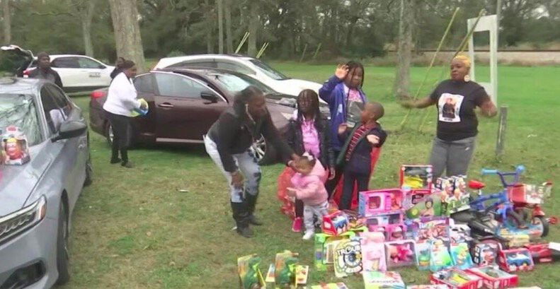 <i>WALA</i><br/>A Theodore woman held a toy giveaway Tuesday to honor the memory of her late husband.