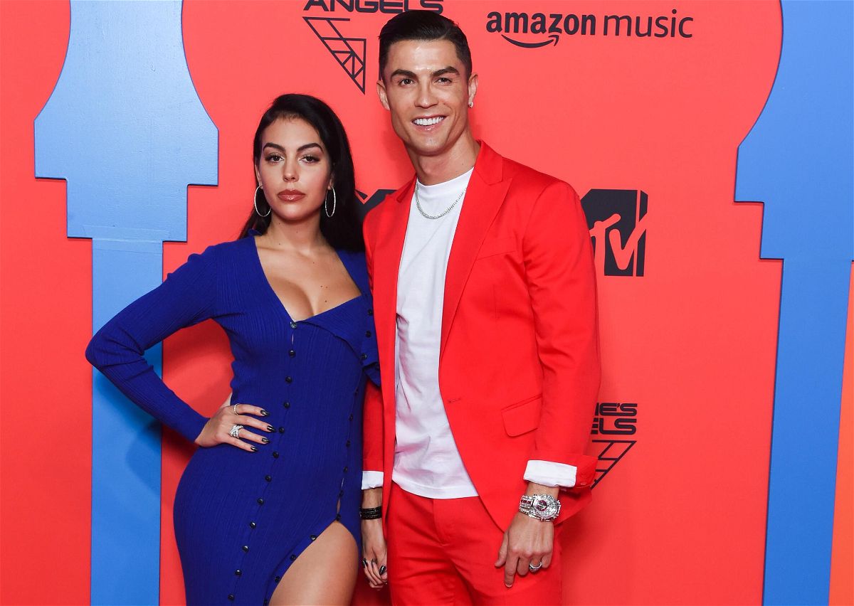 Cristiano Ronaldo and Georgina Rodriguez reveal sex of unborn twins with adorable family video picture