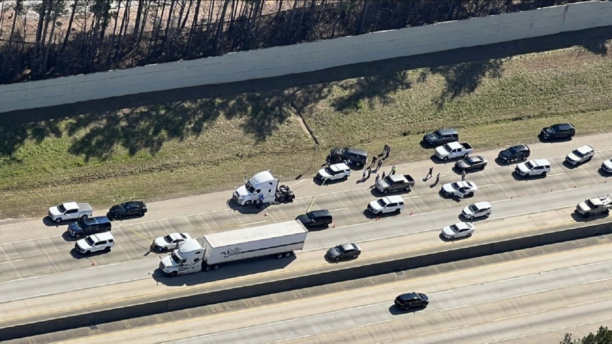 Georgia patrol officers now have a tractor trailer with lights and sirens