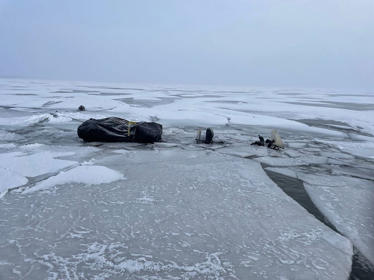 <i>USCG Great Lakes</i><br/>The Coast Guard in Essexville was called into action Friday to rescue two people on the Saginaw Bay.