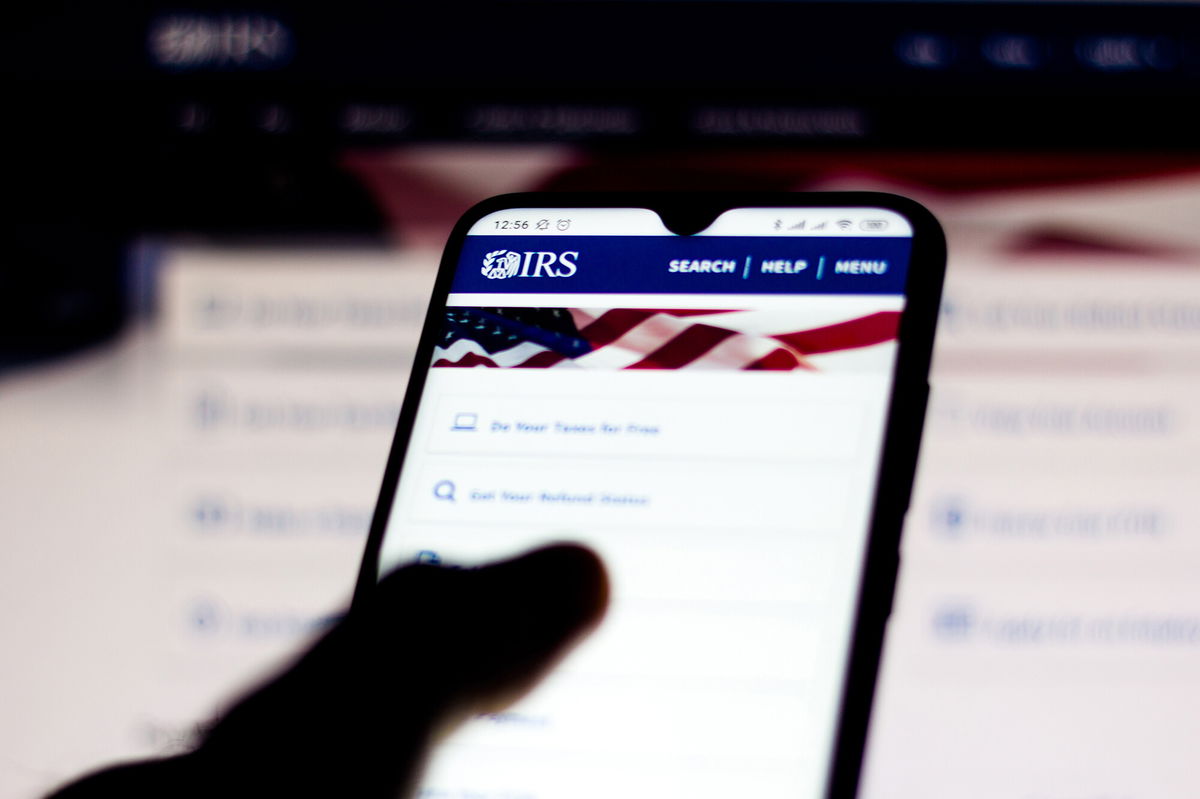 <i>Rafael Henrique/SOPA Images/LightRocket/Getty Images</i><br/>The Internal Revenue Service website seen displayed on a smartphone.