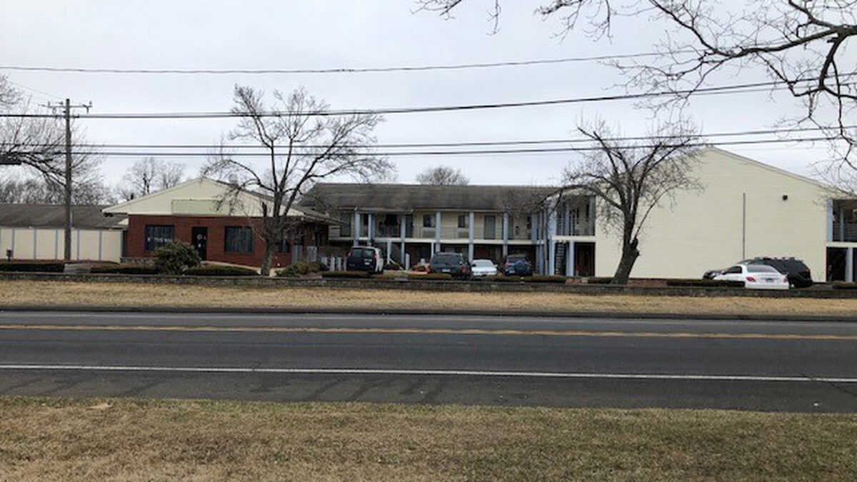 <i>WFSB</i><br/>A reported robbery at a motel in Branford left a man dead