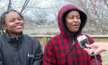 13-year-old Sahara Peterson and her 12-year-old sister
