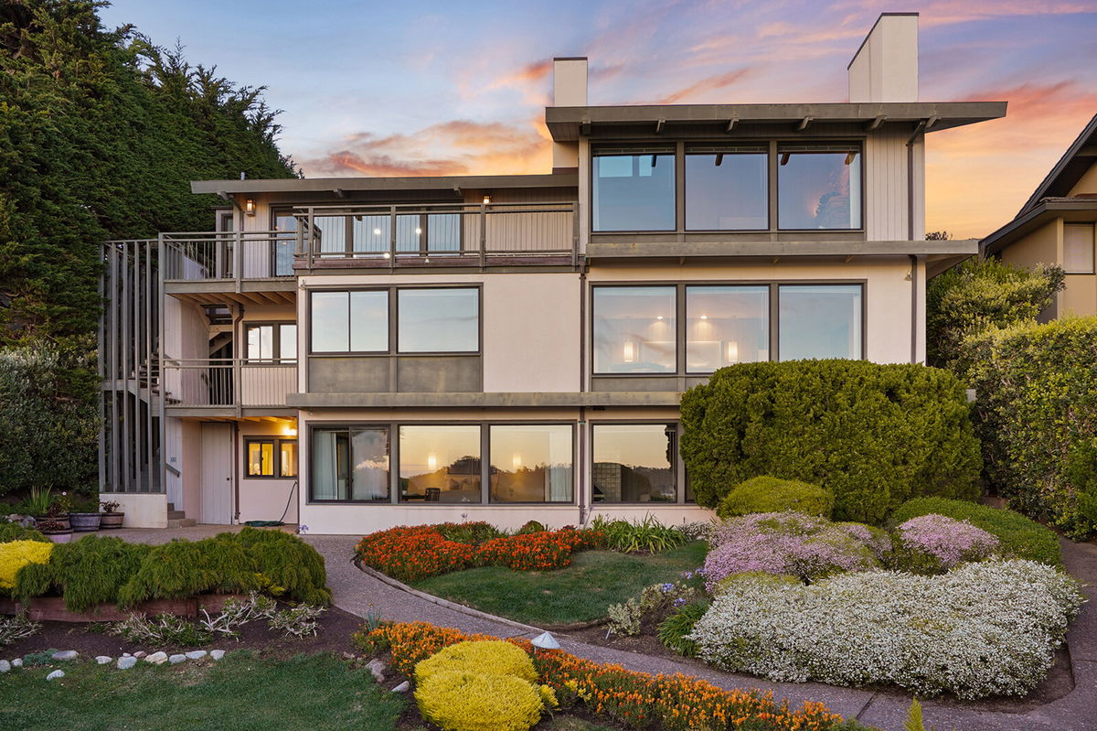 <i>Aerial Canvas for Sotheby's International Realty</i><br />White's vacation home in Carmel recently sold for $10.775 million.