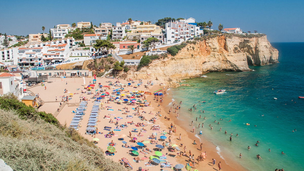 <i>Ines/Adobe Stock</i><br/>The beach in Carvoeiro