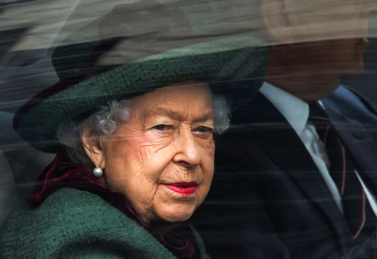 <i>Tom Nicholson/Reuters</i><br/>Britain's Queen Elizabeth will not attend Easter Sunday service at Windsor.