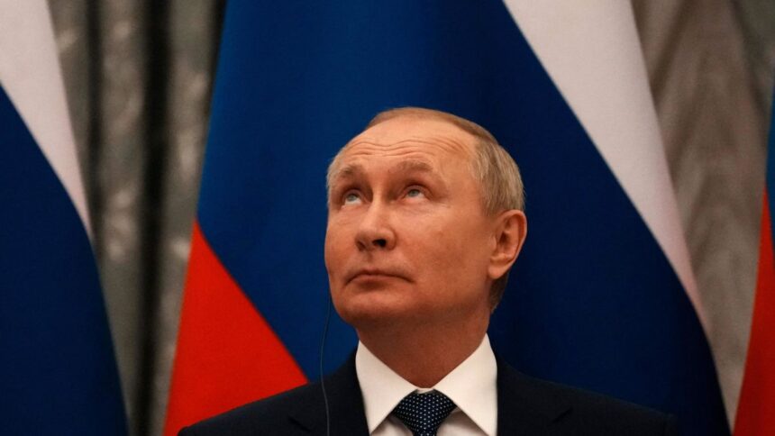 https___cdn.cnn_.com_cnnnext_dam_assets_220502220232-vladimir-putin