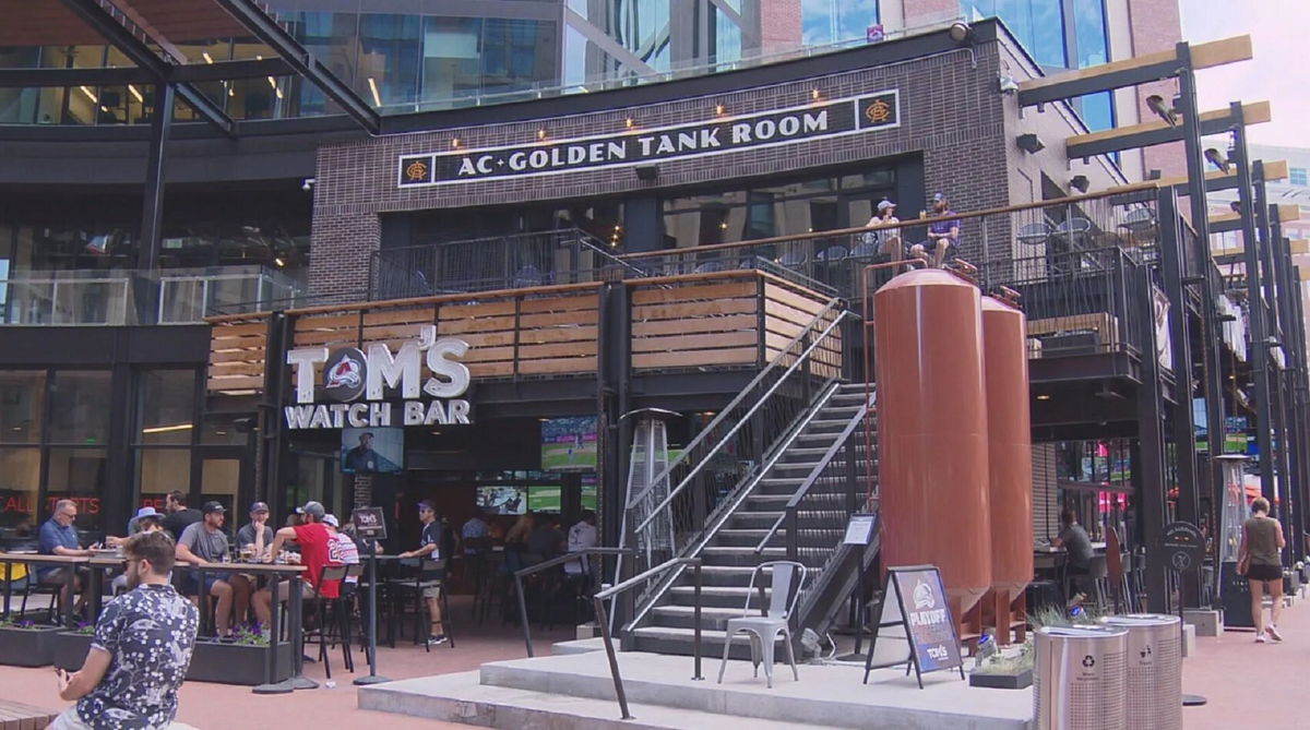 <i>KCNC</i><br/>Sports stores were busy and hotel lobbies were packed on Friday