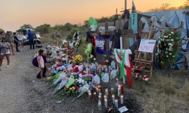 When San Antonio Police officers responded to the scene of a tractor-trailer with dozens of migrants inside