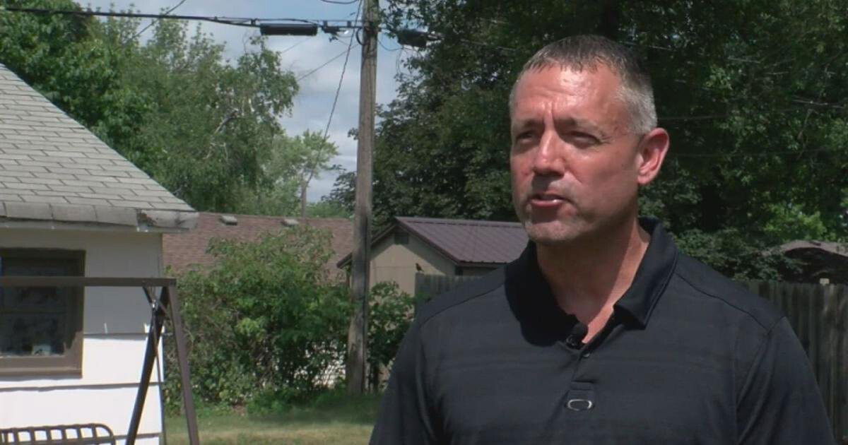 <i>WCCO</i><br/>Dan McCurdy found a thief in his garage and ended up handling the situation with compassion.
