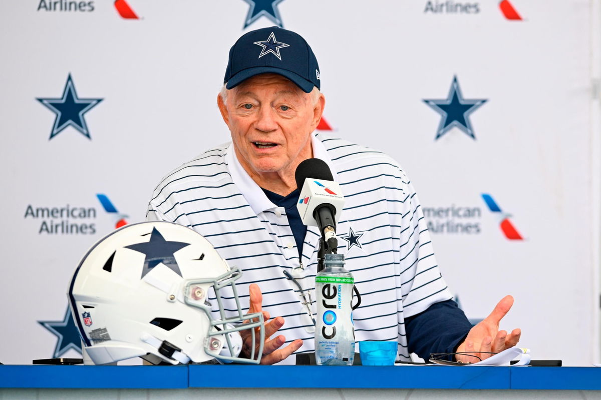 Dallas Cowboys Owner Jerry Jones Apologizes For Using Derogatory Term ...