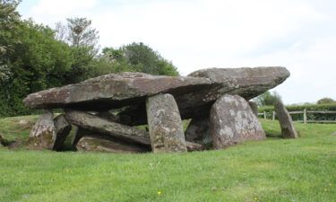 Arthur's Stone Neolithic chambered tomb was built in modern-day Herefordshire