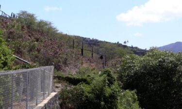 Native Hawaiian activists are calling on the city to help protect ancient burials in East Oahu.