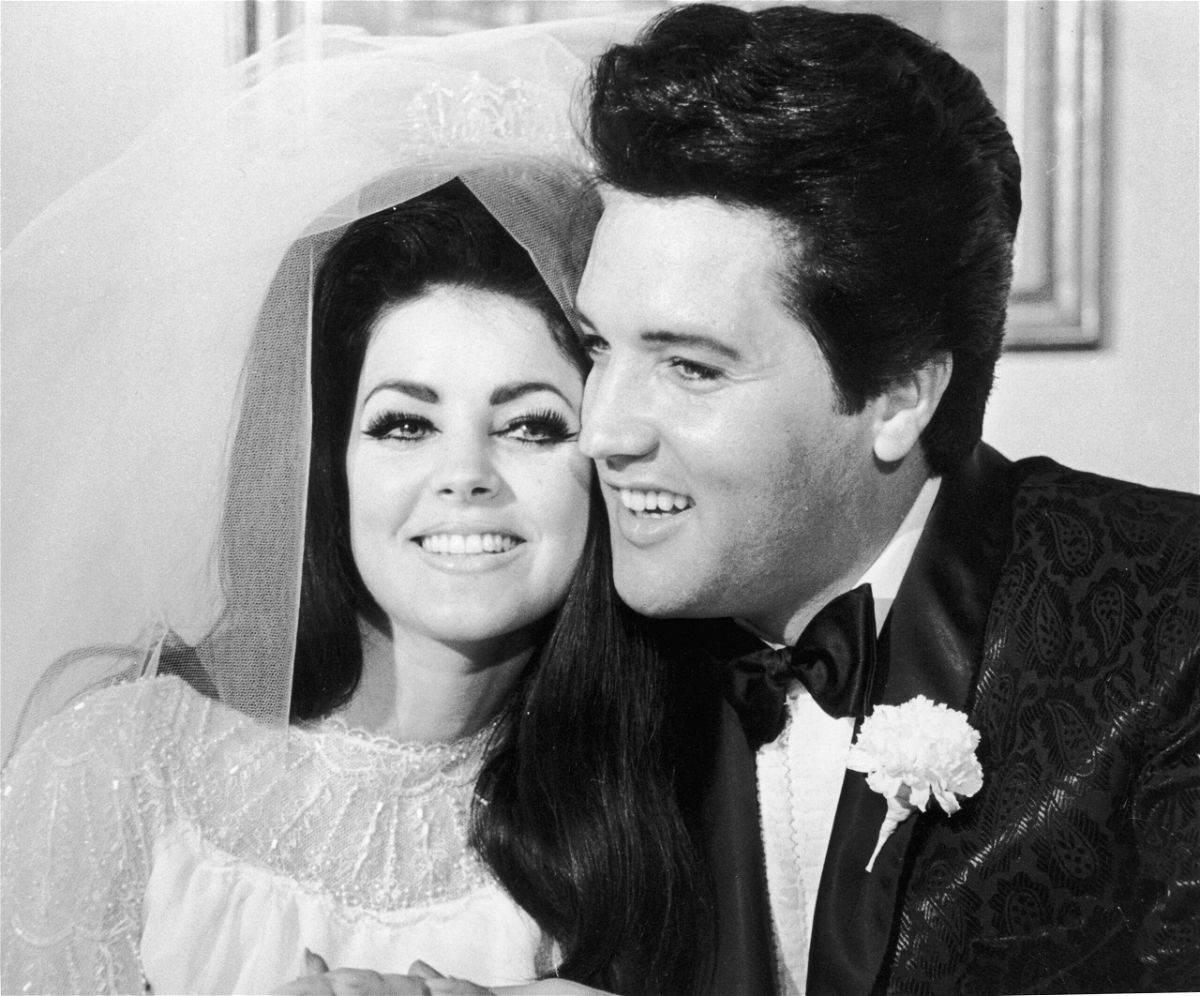 <i>Hulton Archive/Getty Images</i><br/>Elvis Presley