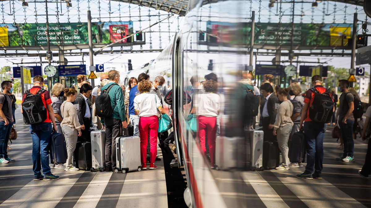 <i>Christoph Soeder/dpa/picture alliance/Getty Images</i><br/>Air quality in Germany improved by 6% while the 9 euro ticket was on sale.