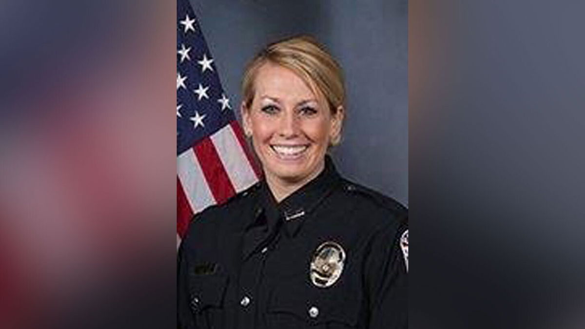 <i>Louisville Metro PD</i><br/>Kelly Goodlett