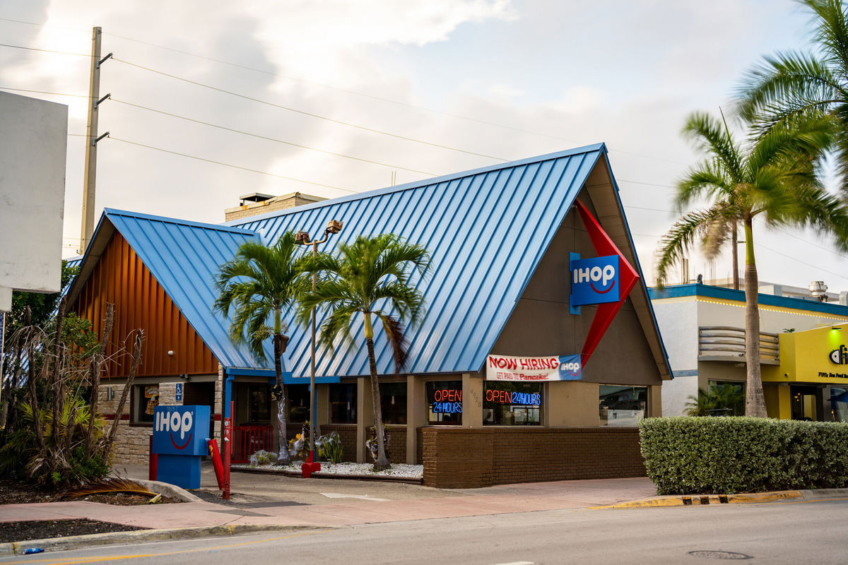 Richer people are eating more at Applebee s and IHOP KION546