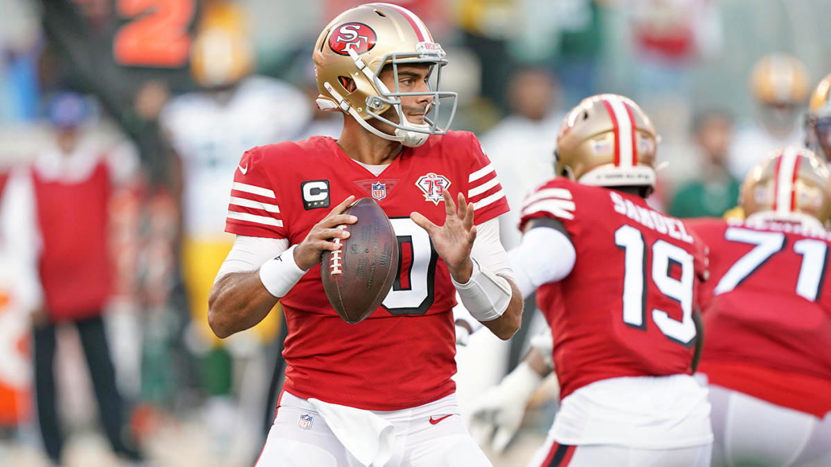 Sep 26, 2021; Santa Clara, California, USA; San Francisco 49ers quarterback Jimmy Garoppolo (10) throws a pass during the first quarter against the Green Bay Packers at Levi's Stadium. Mandatory Credit: Darren Yamashita-USA TODAY Sports