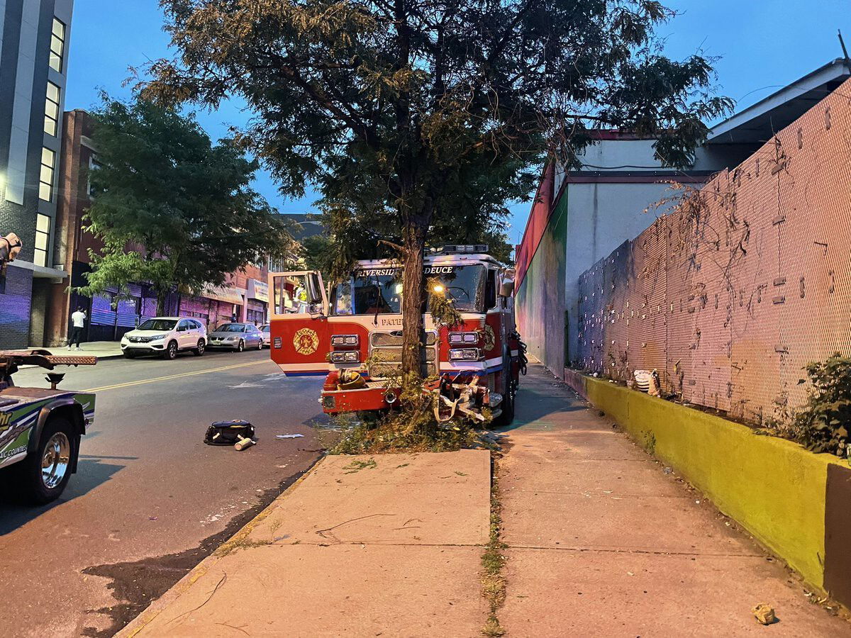 <i>@JaniceYuNews/Twitter/WABC</i><br/>Eight firefighters were hurt