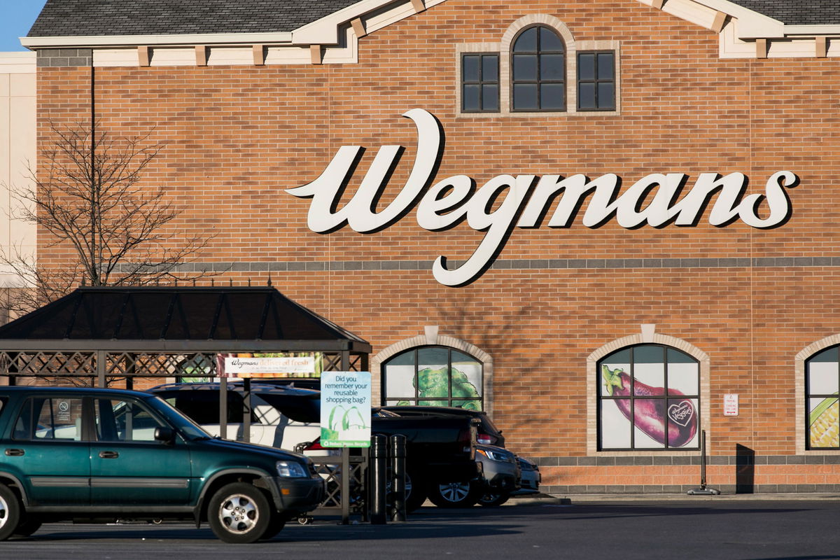 <i>Kris Tripplaar/Sipa USA</i><br/>Wegmans ends the self-checkout app after too much shoplifting.