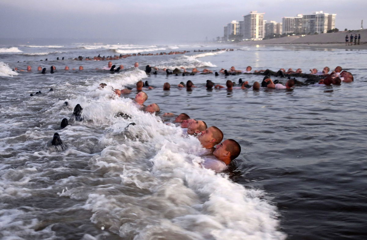 <i>MC1 Anthony Walker/US Navy/AP</i><br/>Navy SEAL candidates participate in 