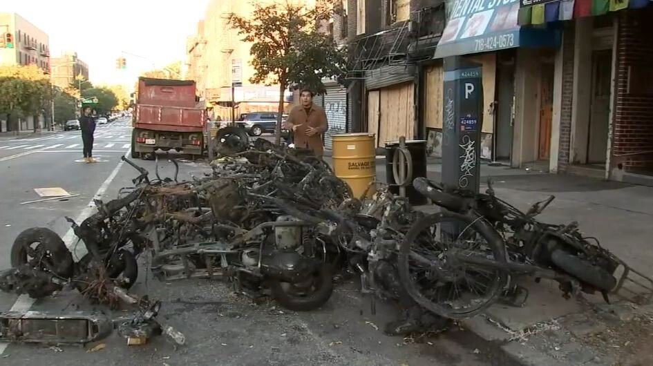 <i>WABC</i><br/>A huge fire broke out overnight at a Queens bike shop