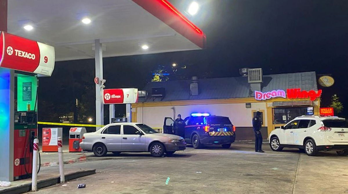 <i>WANF</i><br/>A man was shot while pumping gas in southeast Atlanta.