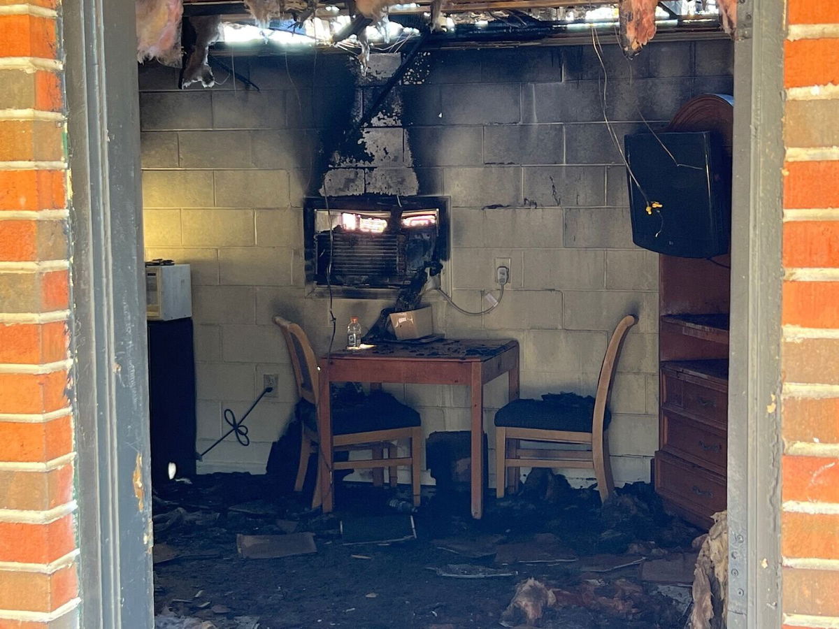 <i>WLOS</i><br/>Fire partially guts Macon County motel