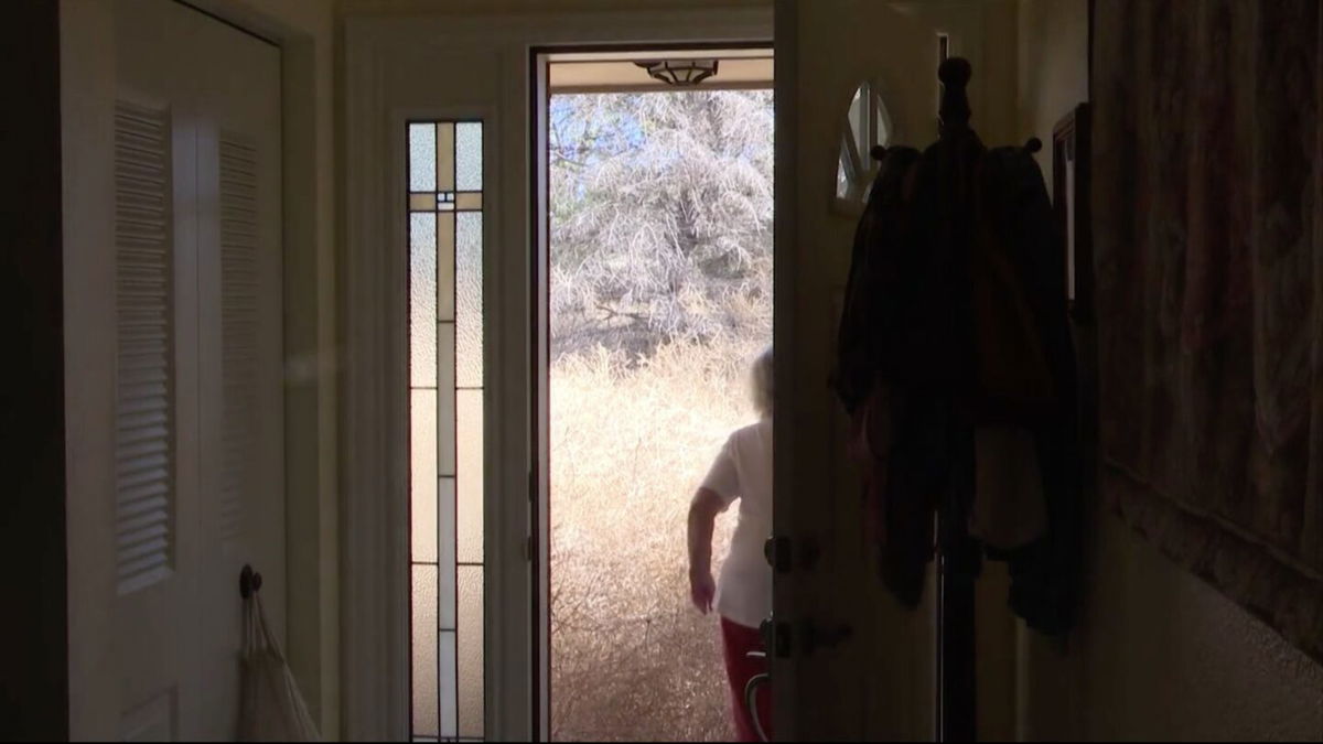 <i>KRDO</i><br/>Tumbleweeds trap a Fountain couple in their home.