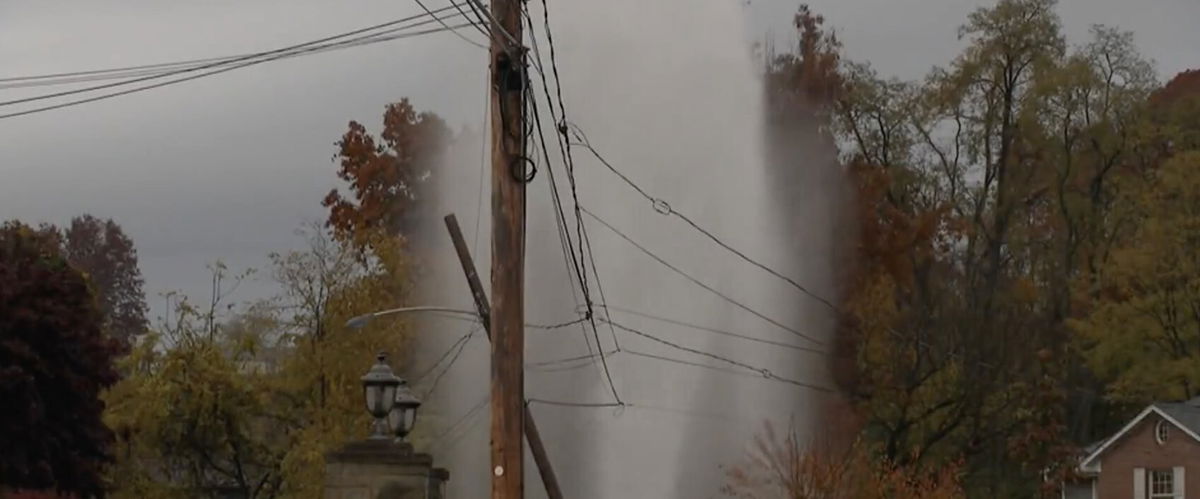 <i>KDKA</i><br/>A water main break in Baldwin this morning left one home without water. On a rainy morning