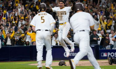 Cronenworth, Padres rally to stun Dodgers 5-3 to reach NLCS