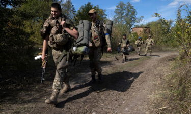 Ukrainian soldiers near Lyman