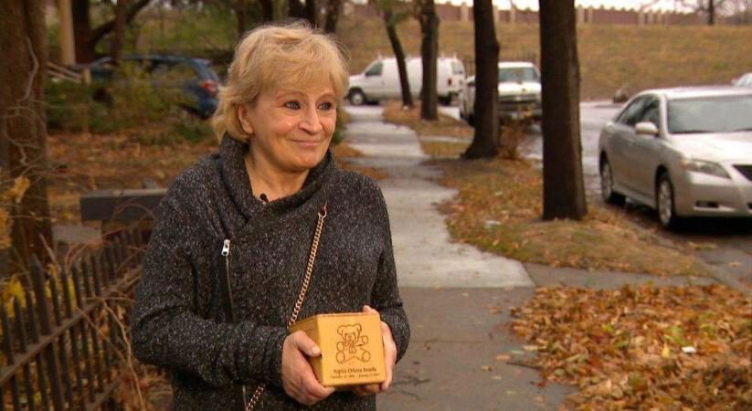 <i>WCCO</i><br/>The stolen ashes of Jennifer Rucci's infant daughter have been returned.
